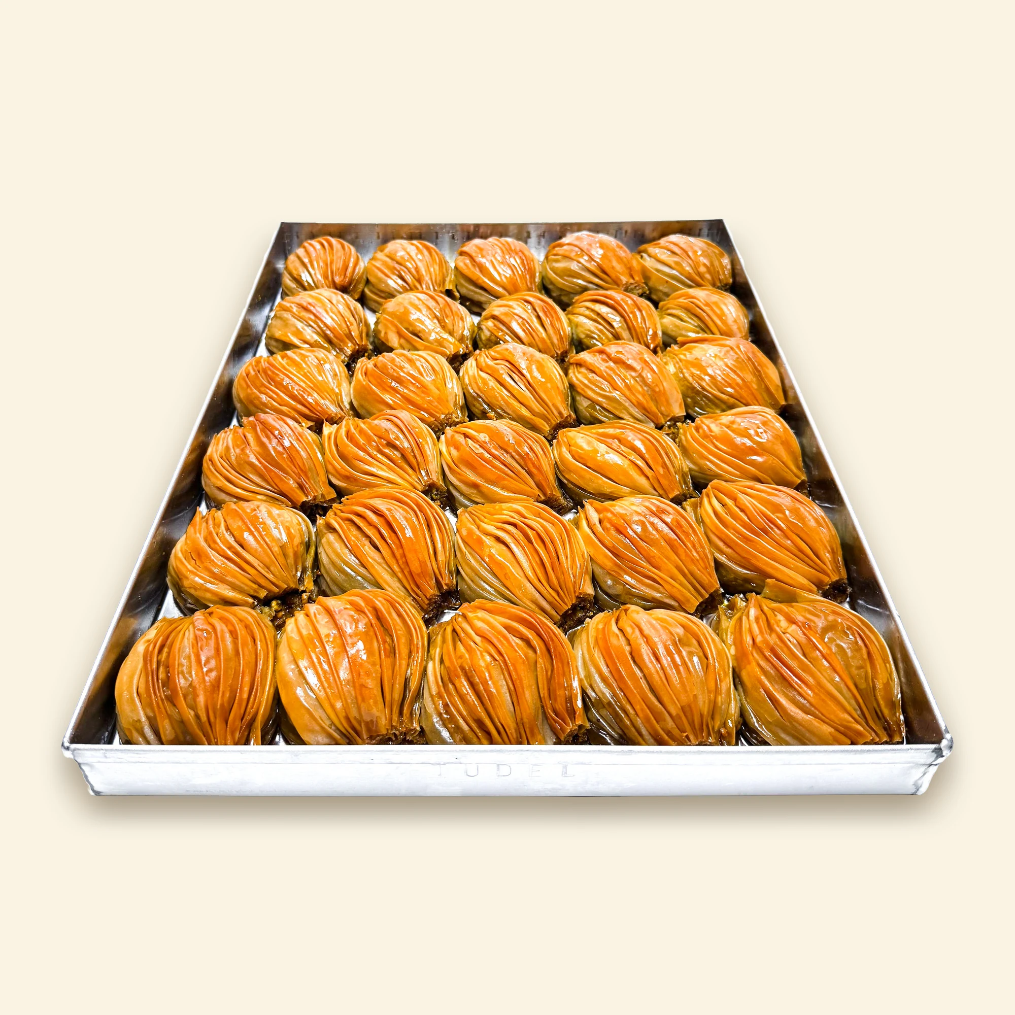Midye Pistacjowa — Taca
