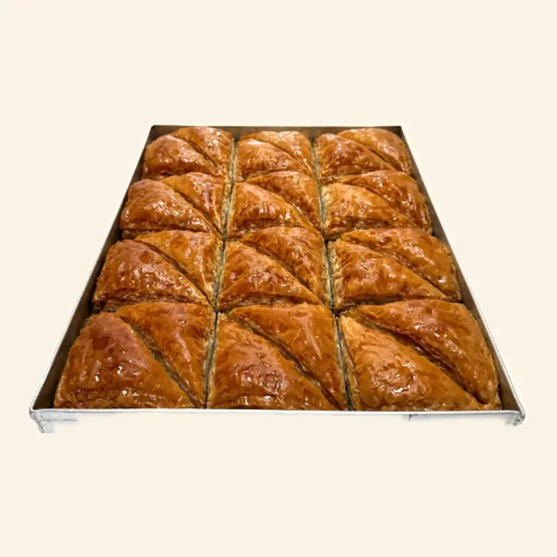 Baklawa Pistacjowa — Trójkąt — taca