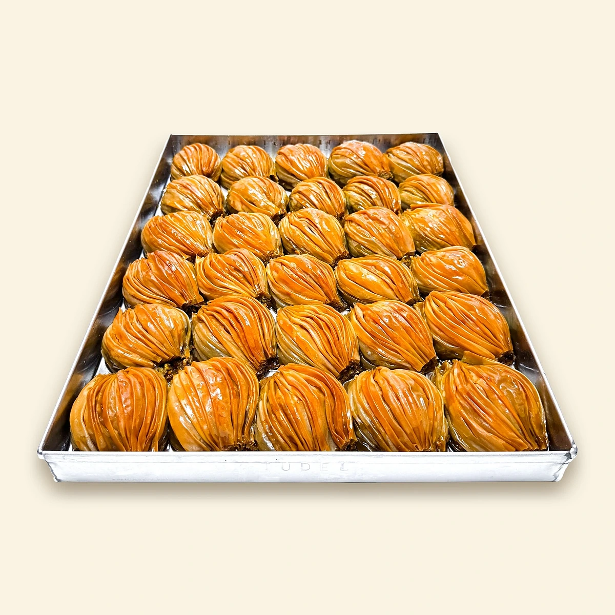 Midye Pistacjowa — Taca
