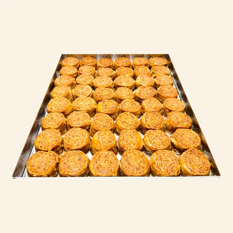 Sarma Orzechowa — taca