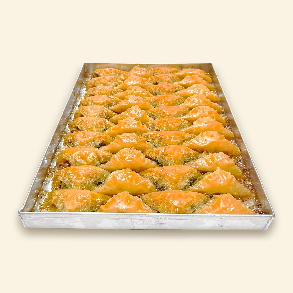 Sobiyet Pistacjowa — Taca