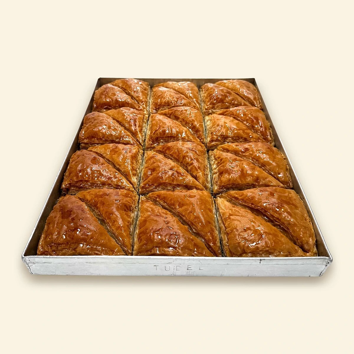 Baklawa Pistacjowa — Trójkąt — taca